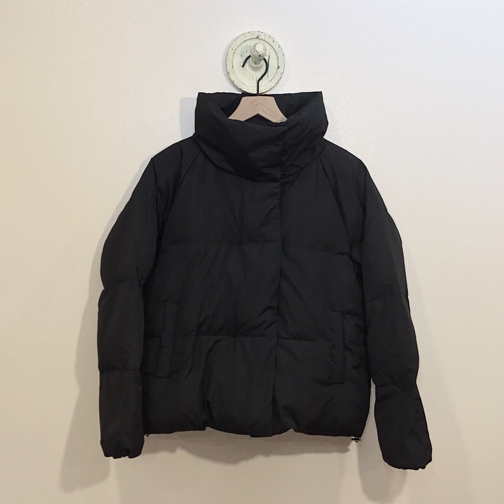 Express NWT Black Fold-Over Collar Puffer Coat